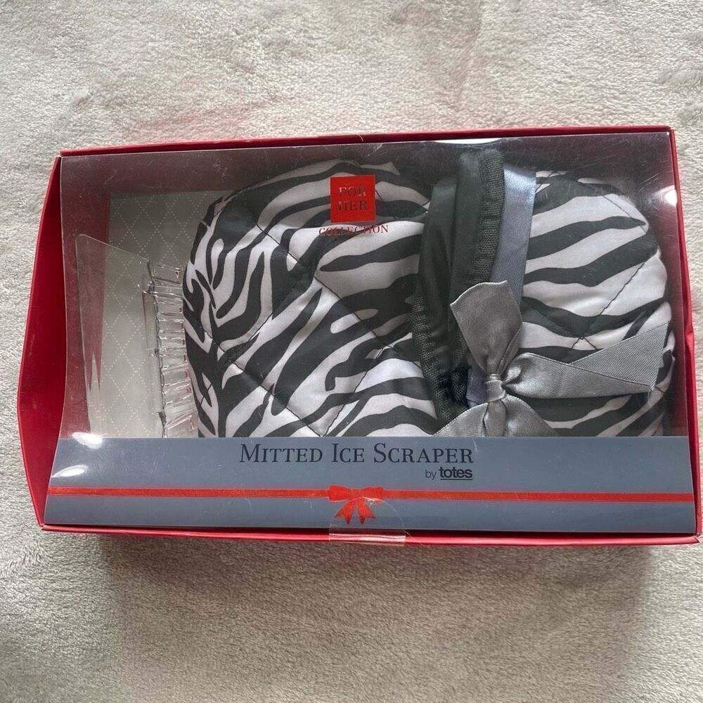 Ice Scraper in Zebra Design - Picture 1 of 4